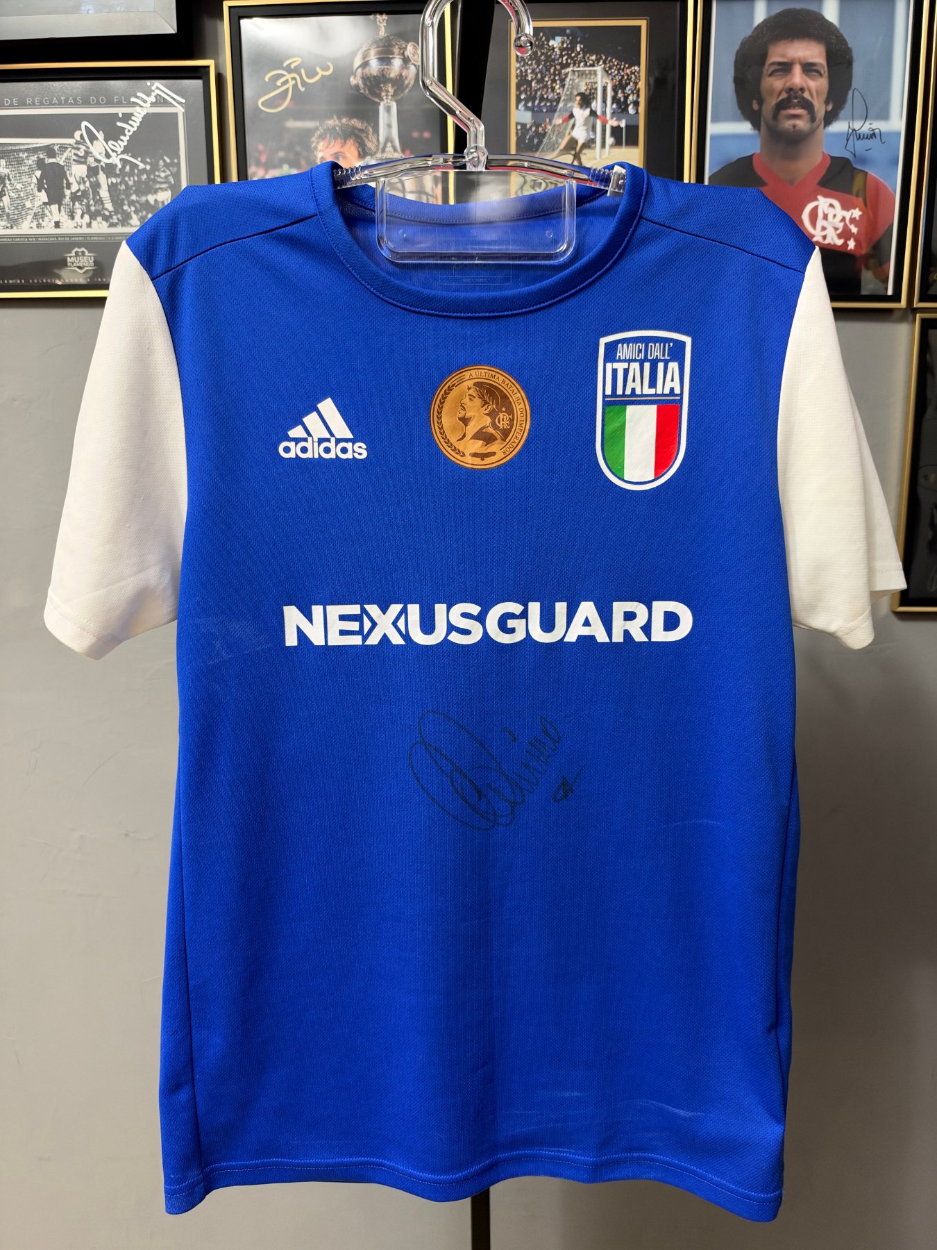 Camisa - A última Batalha do Imperador - Autógrafo Adriano Imperador