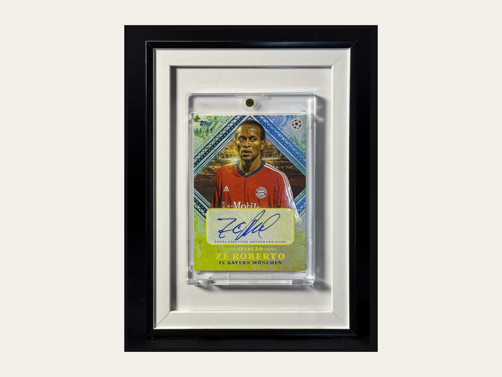 Topps / 34/49 / Seleção / Zé Roberto / FC Bayern München - autógrafo manual